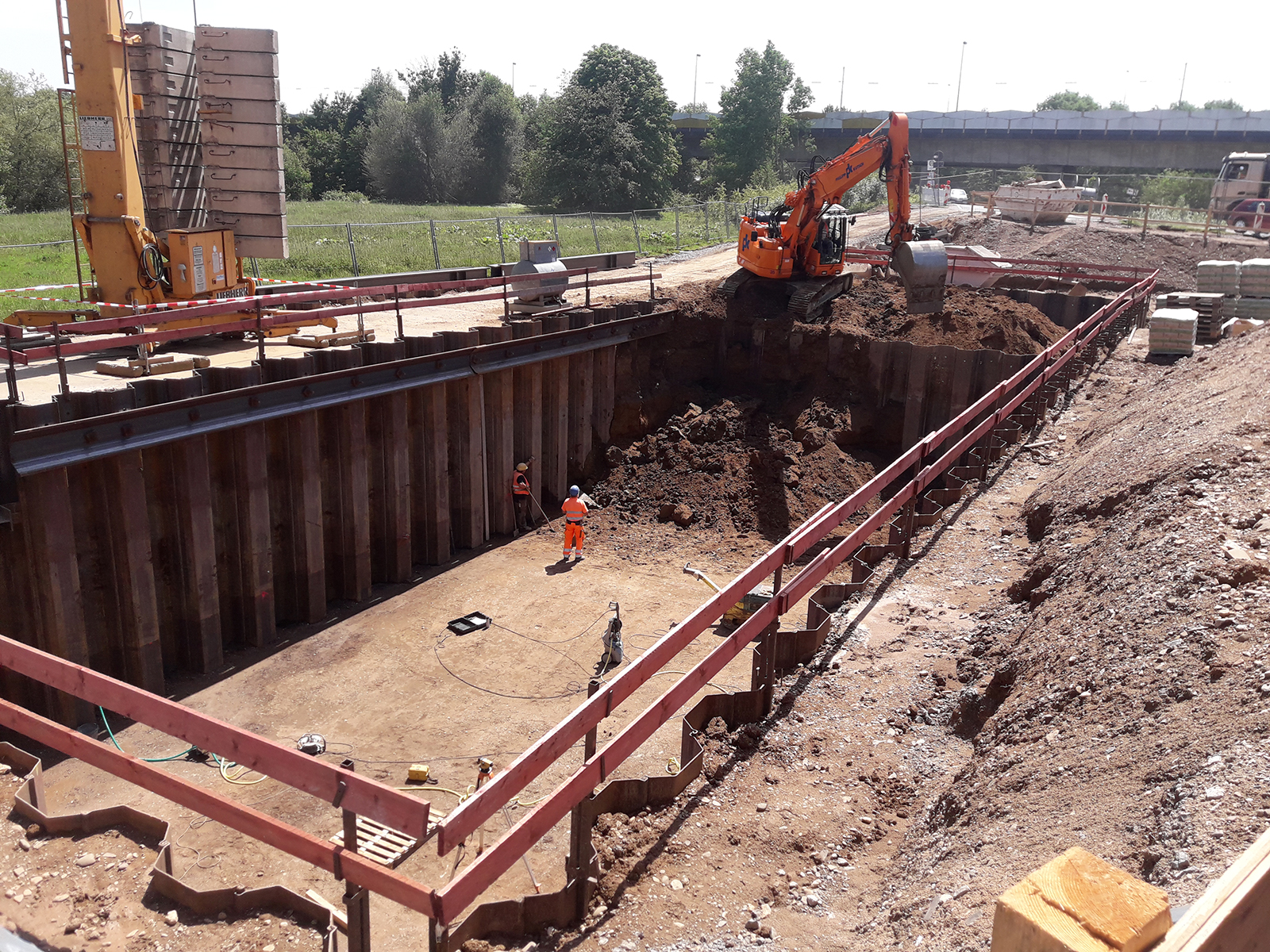 Kanalbau Baugruben Spezialtiefbau 08